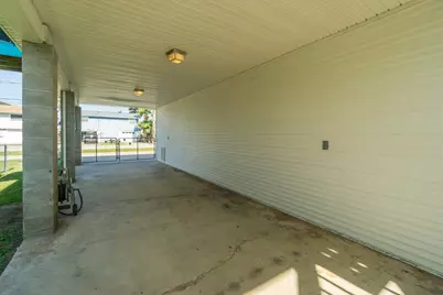 385 Ling, Bayou Vista, TX 77563 - Photo 32
