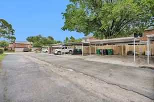 9541 Clanton St, Houston, TX 77080 - Photo 44