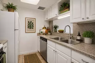 9541 Clanton St, Houston, TX 77080 - Photo 12
