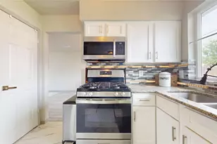 12306 Bent Pine Dr, Cypress, TX 77429 - Photo 10