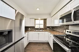 212 S Avenue D, Freeport, TX 77541 - Photo 18