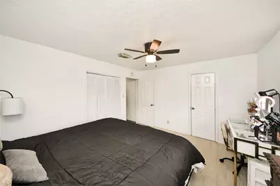 212 S Avenue D, Freeport, TX 77541 - Photo 28