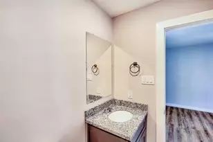 8639 Sunderland Rd, Houston, TX 77028 - Photo 22