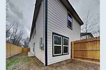 8639 Sunderland Road, Houston, TX 77028 - Photo 14