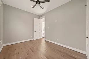 301 Vincent St, Houston, TX 77009 - Photo 32