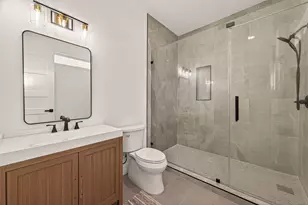301 Vincent St, Houston, TX 77009 - Photo 30