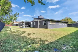 2011 Durrain Ferry Rd, Baytown, TX 77520 - Photo 26