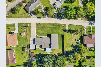 2011 Durrain Ferry Road, Baytown, TX 77520 - Photo 2