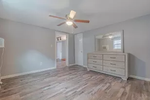 4206 Walker St, Houston, TX 77023 - Photo 32