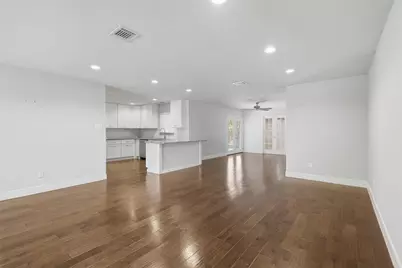 6422 Woodbrook Lane, Houston, TX 77008 - Photo 2