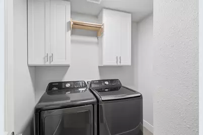 6422 Woodbrook Lane, Houston, TX 77008 - Photo 14