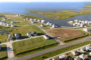 21201 Scissor Tail Ln, Galveston, TX 77554 - Photo 48