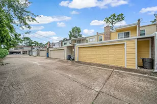 10732 Briar Forest Dr, Houston, TX 77042 - Photo 28