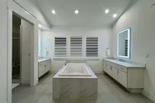 9811 Mocking Bird Hill Ln, Houston, TX 77080 - Photo 18