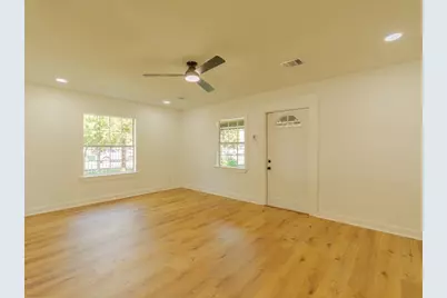 6802 Eastwood Street, Houston, TX 77021 - Photo 8