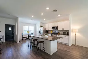 650 Harbor Colony Ln, La Marque, TX 77568 - Photo 10