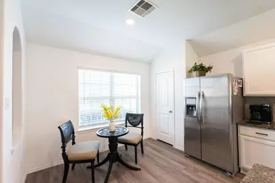 650 Harbor Colony Lane, La Marque, TX 77568 - Photo 6