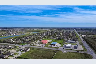 650 Harbor Colony Lane, La Marque, TX 77568 - Photo 32