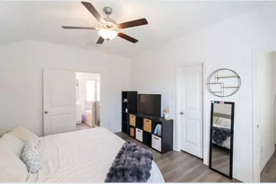 650 Harbor Colony Lane, La Marque, TX 77568 - Photo 18