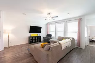 650 Harbor Colony Ln, La Marque, TX 77568 - Photo 12