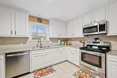 203 N Bayou Bend, Baytown, TX 77521 - Photo 16