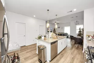 9447 Klein Ln, Houston, TX 77044 - Photo 18