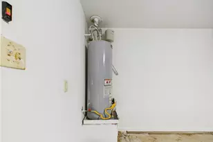 2701 Darwood Ct, Bryan, TX 77807 - Photo 20