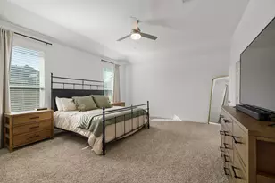 573 Newcomb Holw Dr, Conroe, TX 77304 - Photo 20