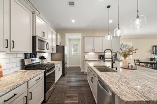 573 Newcomb Holw Dr, Conroe, TX 77304 - Photo 8