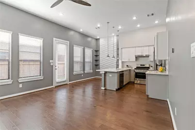 4705 Thornton Grove, Houston, TX 77018 - Photo 2