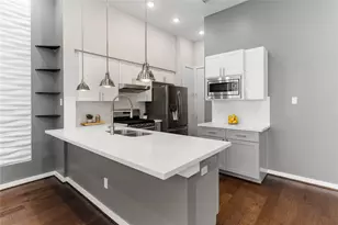 4705 Thornton Grove, Houston, TX 77018 - Photo 1