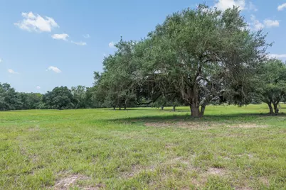 1916 Cr 201, Weimar, TX 78962 - Photo 16