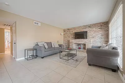 2101 Fountain View Drive #19, Houston, TX 77057 - Photo 4