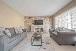 2101 Fountain View Dr, Houston, TX 77057 - Photo 6