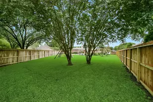 205 Trail Bend Ln, Friendswood, TX 77546 - Photo 40
