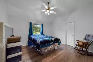205 Trail Bend Ln, Friendswood, TX 77546 - Photo 18