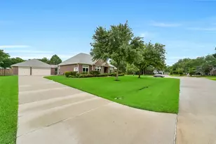 205 Trail Bend Ln, Friendswood, TX 77546 - Photo 44