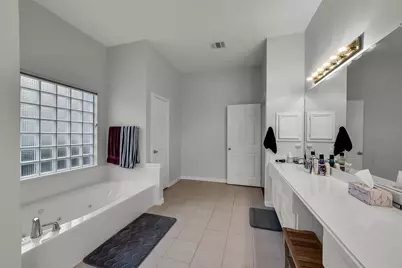 205 Trail Bend Lane, Friendswood, TX 77546 - Photo 24