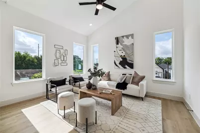 428 Calloway Street #A/B, Houston, TX 77029 - Photo 4