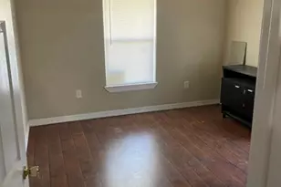 2704 Campbell St, Houston, TX 77026 - Photo 4