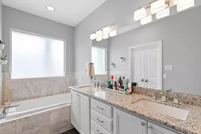 2409 Lawrence Street, Houston, TX 77008 - Photo 12
