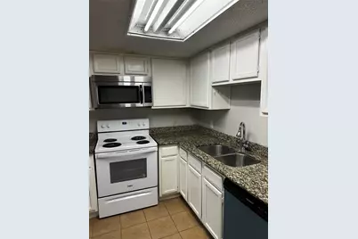3756 Tanglewilde Street #8D, Houston, TX 77063 - Photo 6