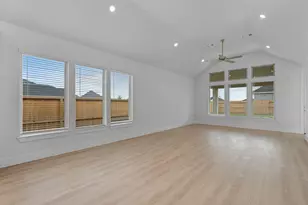 124 Coastal Pr Dr, Waller, TX 77484 - Photo 2