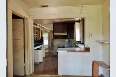 127 S Fenner Avenue, Cleveland, TX 77327 - Photo 6