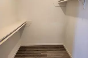 2750 Holly Hall St, Houston, TX 77054 - Photo 8