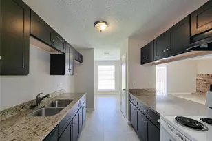 8530 Quail Burg Ln, Missouri City, TX 77489 - Photo 14