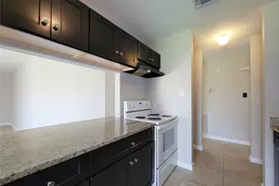8530 Quail Burg Ln, Missouri City, TX 77489 - Photo 12