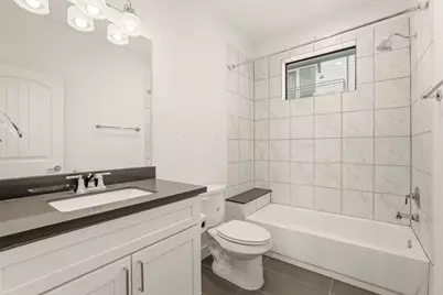 1723 W 14th Street #B, Houston, TX 77008 - Photo 6