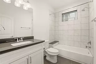 1723 W 14th St, Houston, TX 77008 - Photo 6