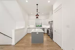 1723 W 14th St, Houston, TX 77008 - Photo 14